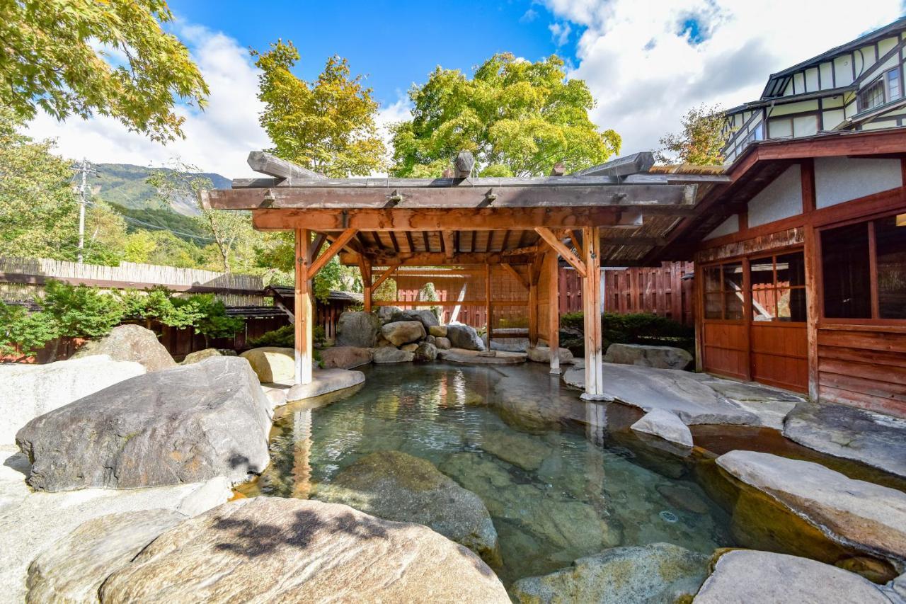 Resort Inn Chirorian Takayama (Gifu) Eksteriør billede